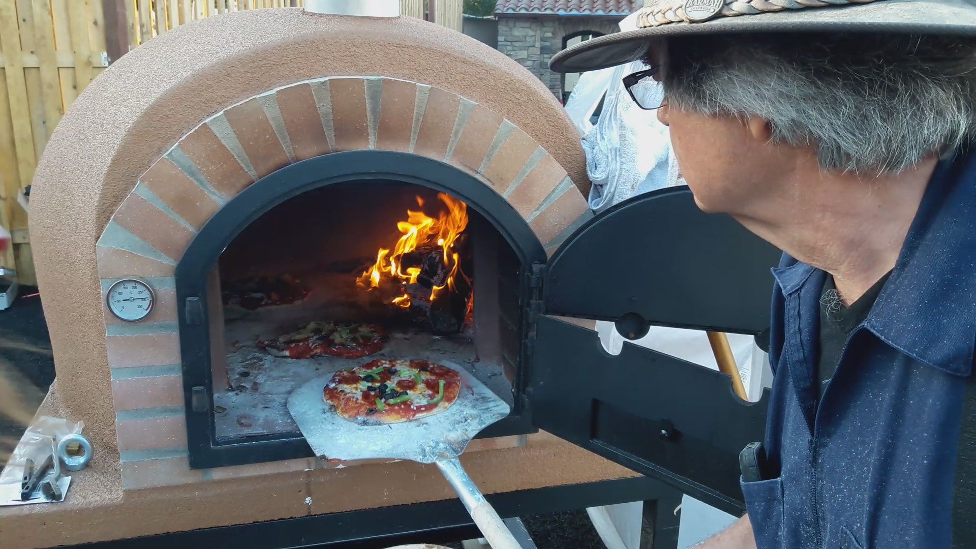 Mission Oven size 44" cooking pizza 